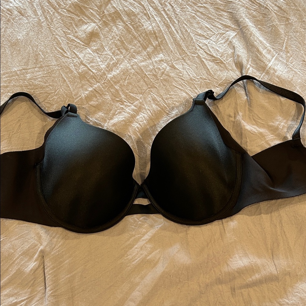 Warner's Black Smooth Molded T-Shirt Bra